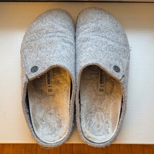 ✨BIRKENSTOCK GREY WOOL SLIPPERS✨